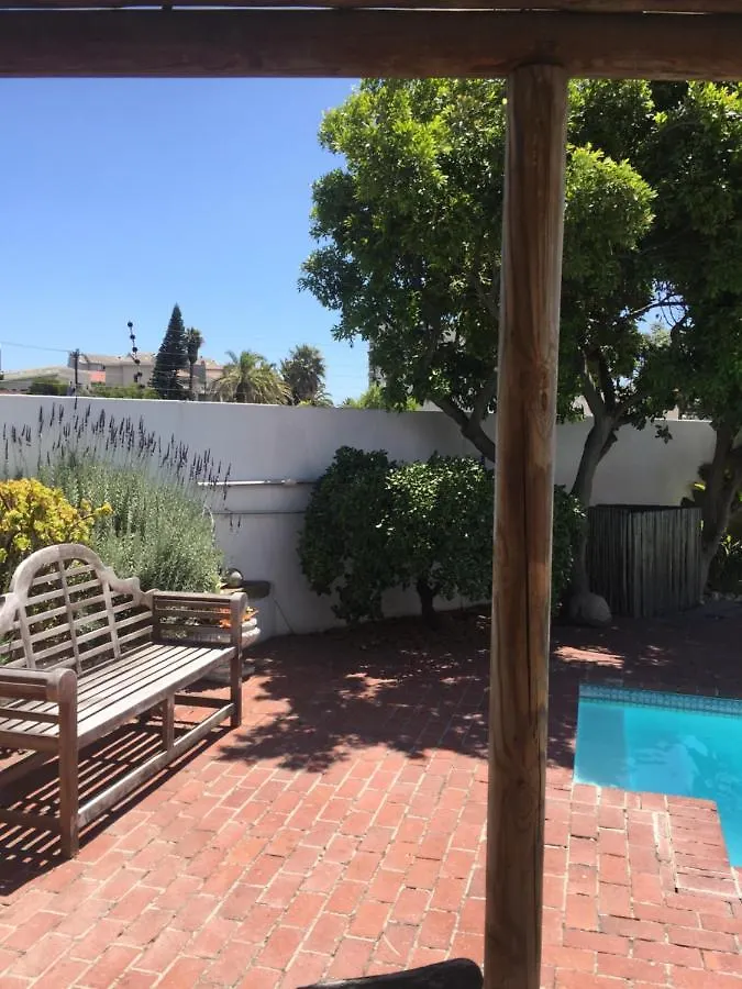 Villa Fairhaven Beachhouse & Pool Blouberg Seaside Bloubergstrand Ferienhaus